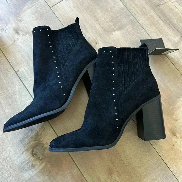 NWT Forever 21 Studded Ankle Boots Booties Black Faux Suede Sz 9 - Picture 2 of 6